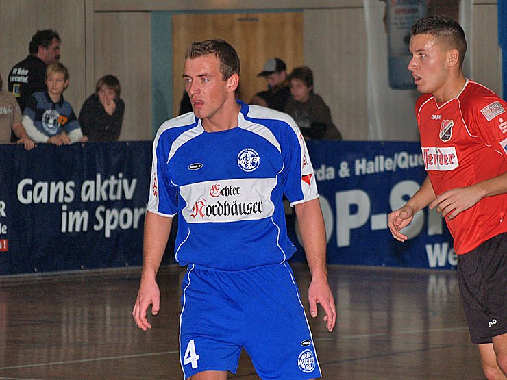Fussball unterm Hallendach