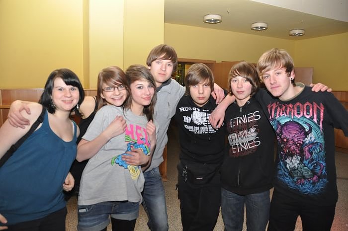 Coole Junge Party im Klubhaus