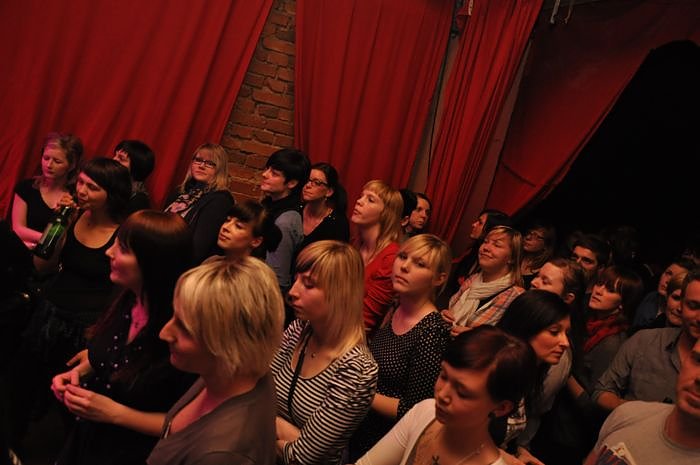 Chapeau Claque Live in der Destille