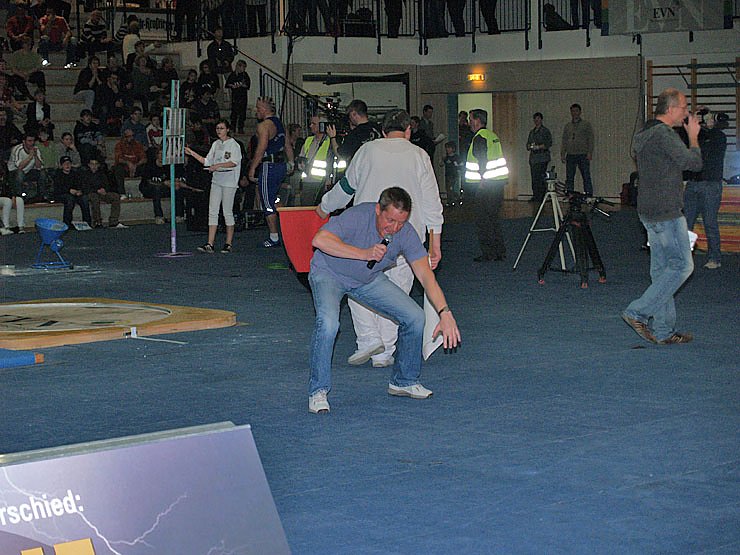 Faszination Kugelstoss-Indoor