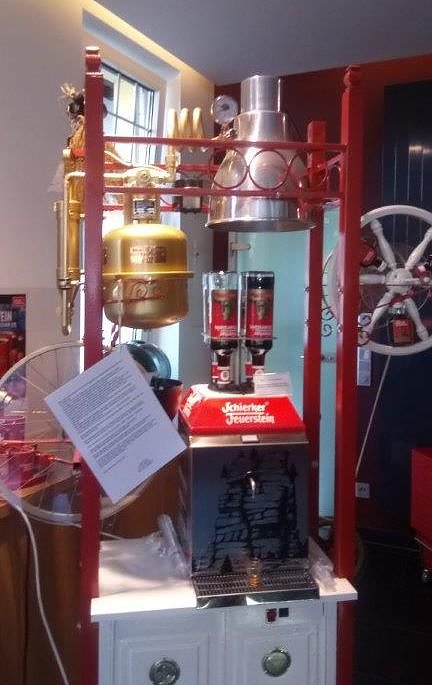 Bild: Viel Wissenswertes &uuml;ber den Feuerstein  erf&auml;hrt der Besucher w&auml;hrend einer Besichtigung im Stammhaus Schierker Feuerstein in Schierke.